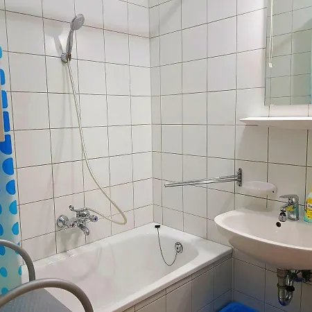 بيت ضيافة Gyongyszem Apartman